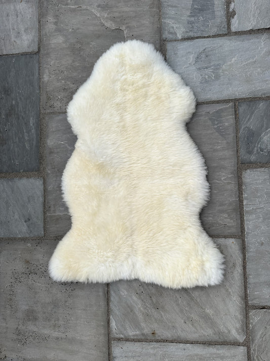 White British Sheepskin Rug